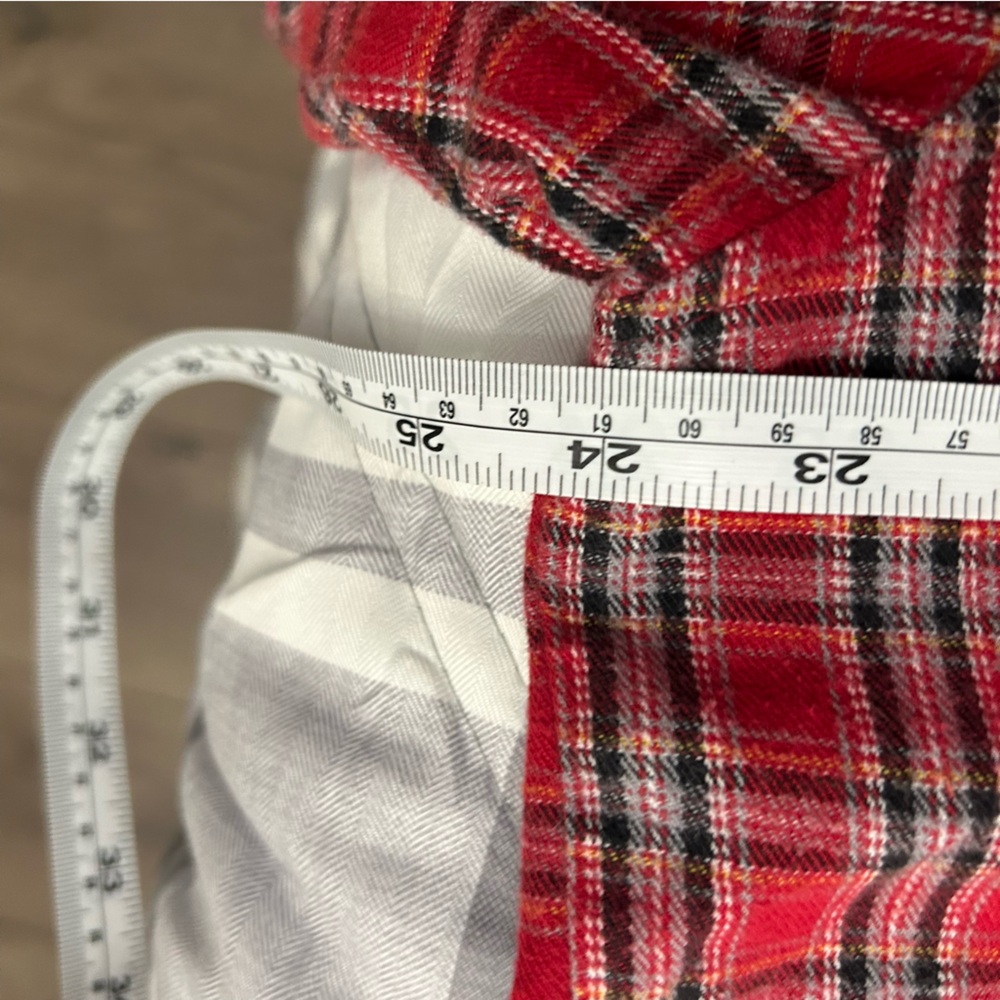 Disney Store Womens  Nightgown Sleep Shirt Red Flannel Pooh*Piglet  S/M - Picture 6 of 6